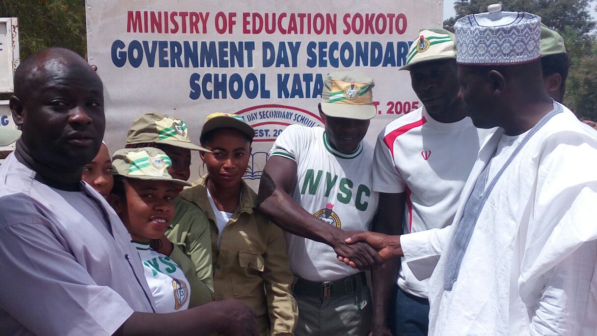 Micheal Achibi constructs signpost for GDS School Katami