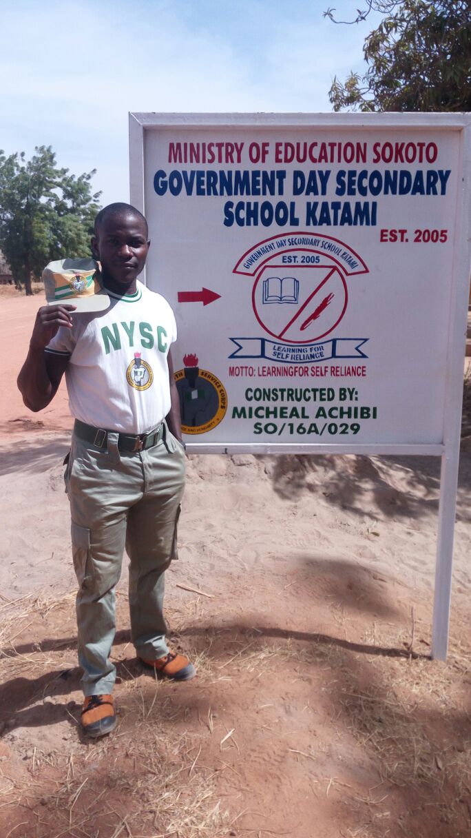 Micheal Achibi constructs signpost for GDS School Katami